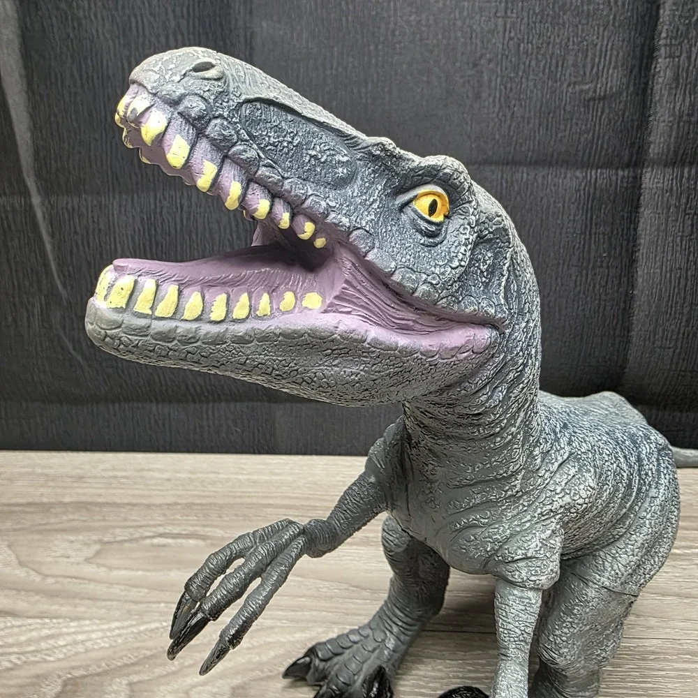 The Unbranded Brand 2014 velociraptor
